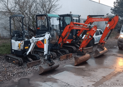 Hendro BOBCAT E10 / HITACHI 2-TON en 3-TON